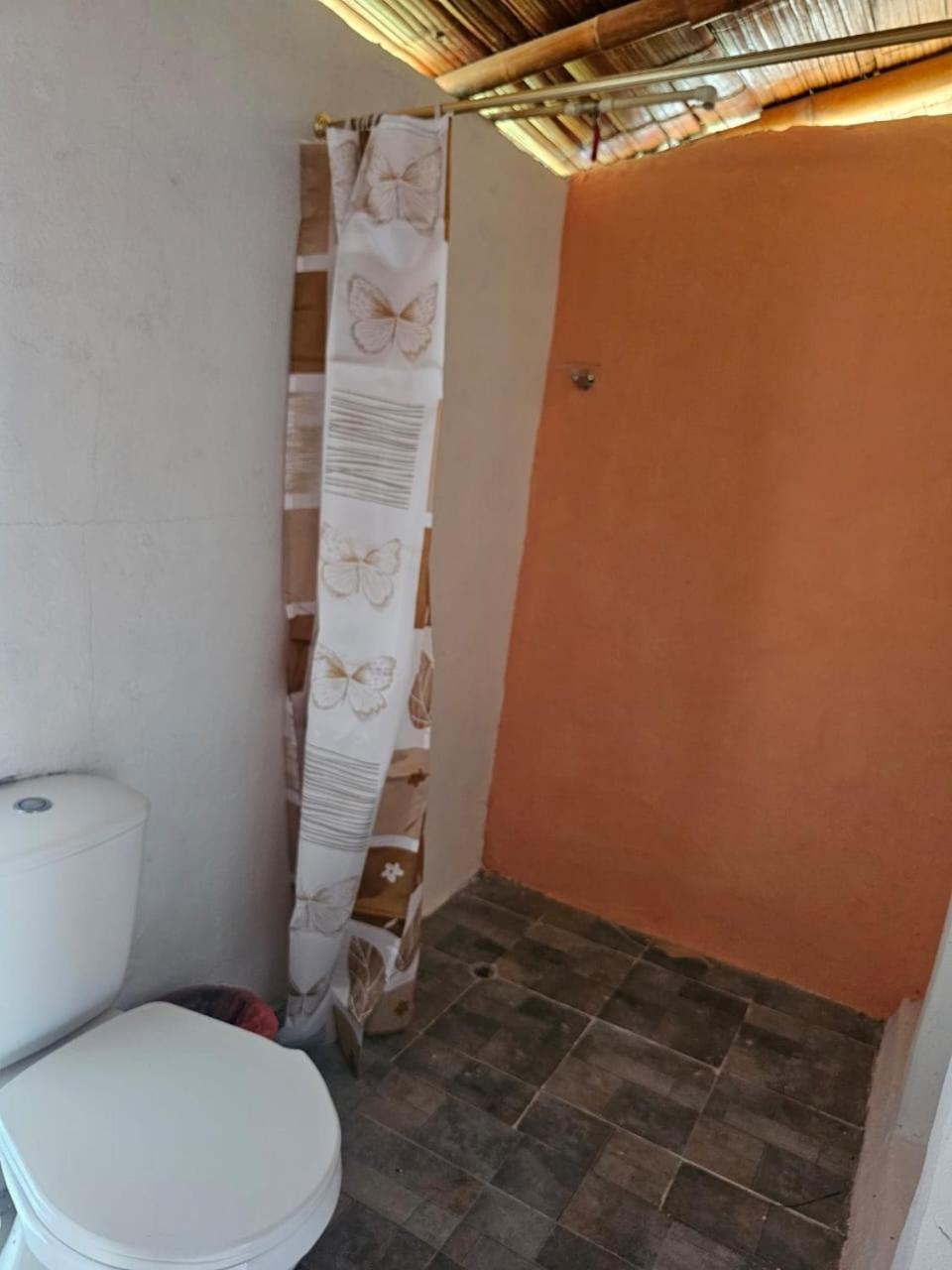 Estadero Los Hoyos Villavieja Esterno foto