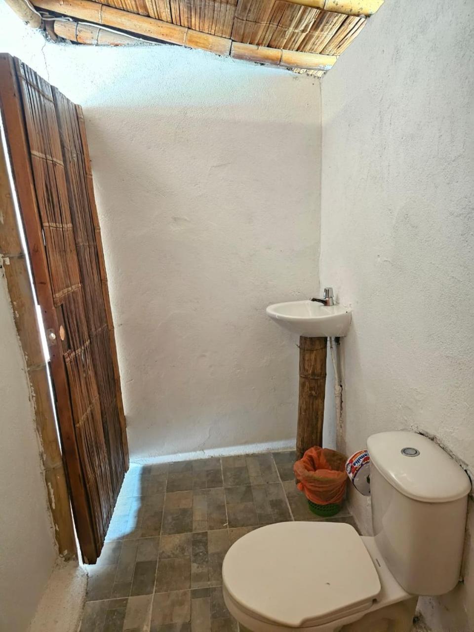 Estadero Los Hoyos Villavieja Esterno foto