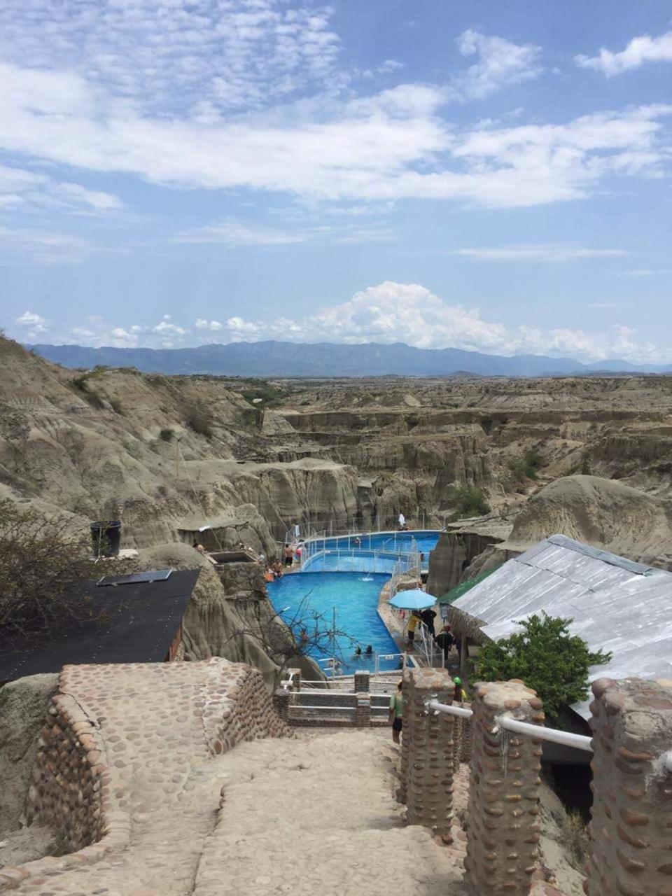 Estadero Los Hoyos Villavieja Esterno foto